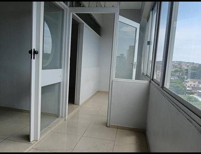 1 BEDROOM APARTMENT FOR SALE IN OVERPORT